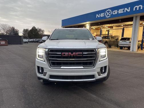 2024 GMC Yukon SLT