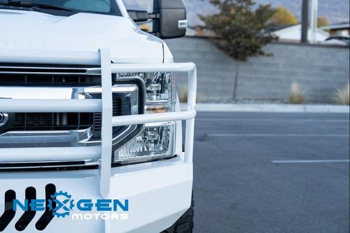 2022 Ford F-350 XLT