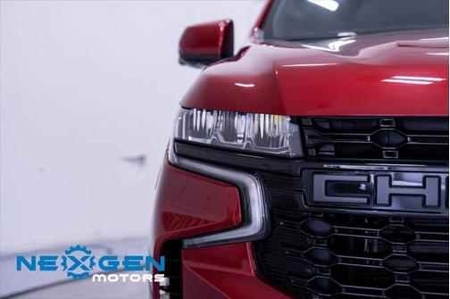 2023 Chevrolet Suburban RST