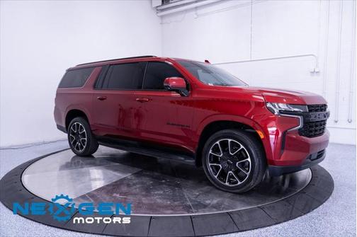 2023 Chevrolet Suburban RST