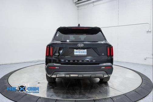 2021 Kia Sorento S