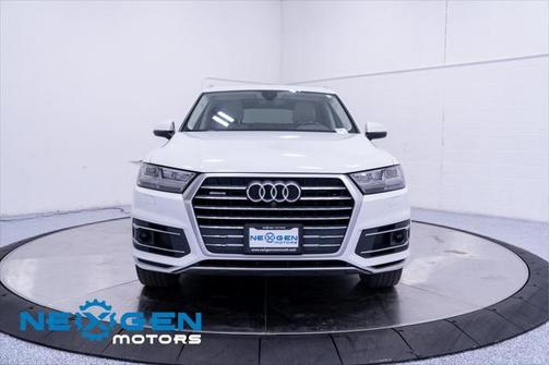 2019 Audi Q7 45 Premium Plus