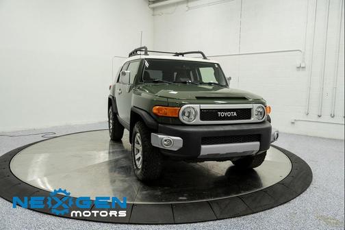 2014 Toyota FJ Cruiser Base