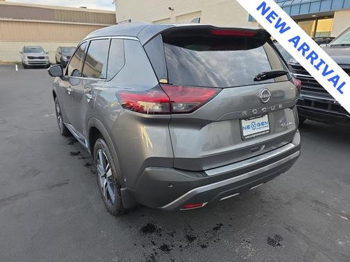2023 Nissan Rogue SL