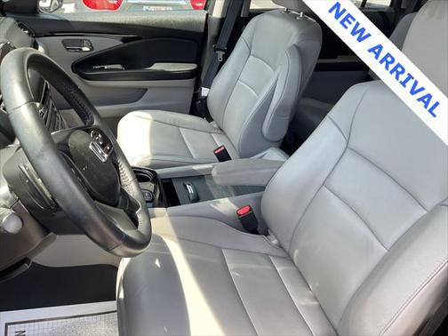 2021 Honda Pilot Touring 8-Passenger