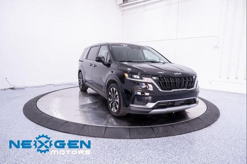 2024 Kia Carnival EX