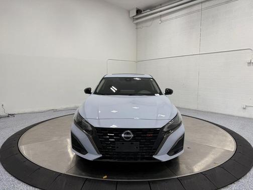 2023 Nissan Altima SR VC-Turbo FWD