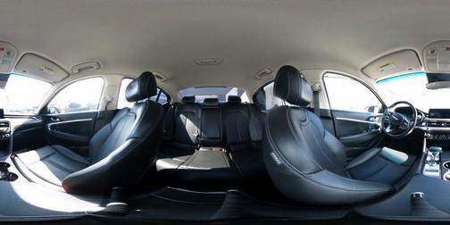 2024 Genesis G70 2.5T