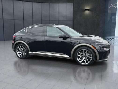 Vik Black 2023 Genesis GV60 Advanced