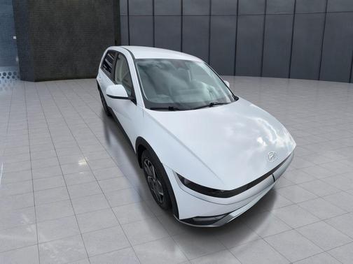 White 2024 Hyundai IONIQ 5 SEL