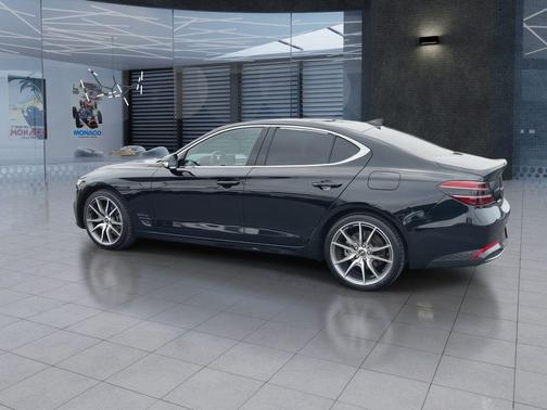 Vik Black 2023 Genesis G70 2.0T