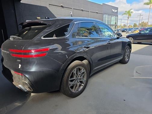 2025 Genesis GV70 2.5T