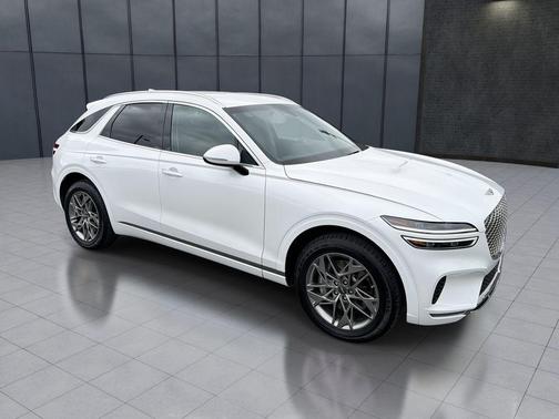 Alta White 2025 Genesis GV70 2.5T