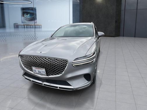 Savile Silver 2023 Genesis GV70 2.5T