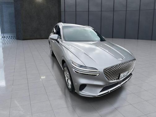 Savile Silver 2023 Genesis GV70 2.5T
