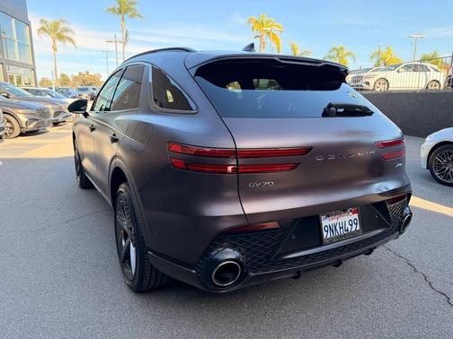 2023 Genesis GV70 2.5T