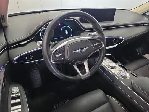 Savile Silver 2023 Genesis Electrified GV70 Advanced