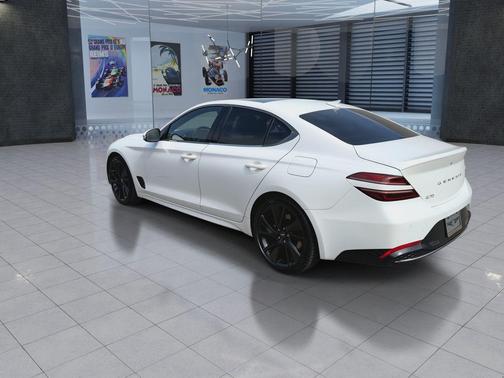 Uyuni White 2023 Genesis G70 2.0T