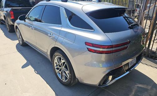 Savile Silver 2023 Genesis GV70 2.5T