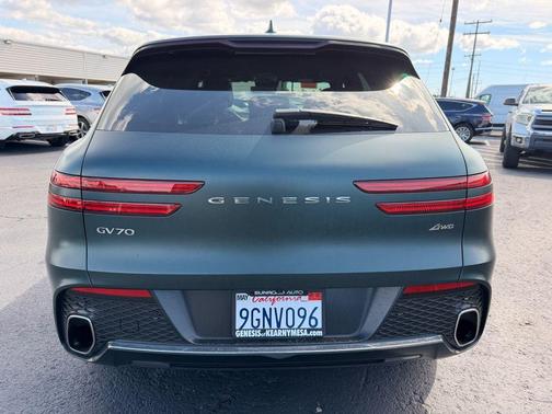 2023 Genesis GV70 2.5T