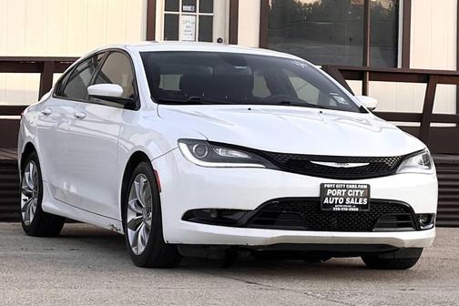 2015 Chrysler 200 S