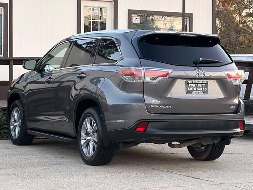 Predawn Gray Mica 2015 Toyota Highlander XLE