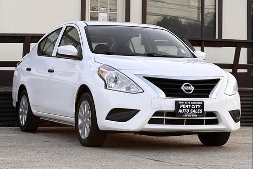 2016 Nissan Versa 1.6 S+