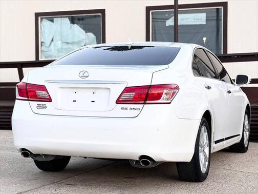 2011 Lexus ES 350 Base