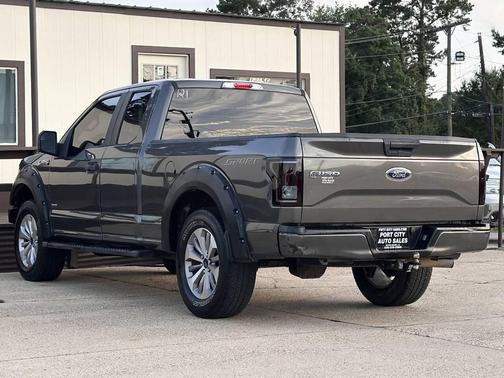 Magnetic Metallic 2016 Ford F-150 XL