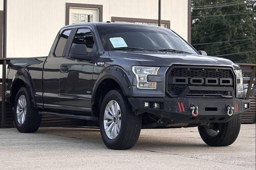 Magnetic Metallic 2016 Ford F-150 XL