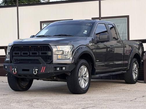 Magnetic Metallic 2016 Ford F-150 XL