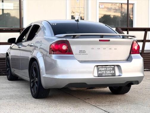2013 Dodge Avenger SXT 4dr Sedan