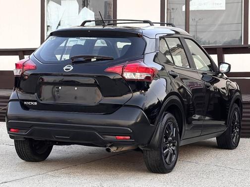 2018 Nissan Kicks S
