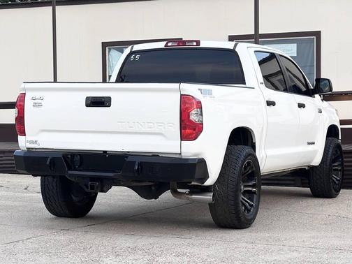 2014 Toyota Tundra SR5