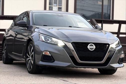 2020 Nissan Altima SR FWD