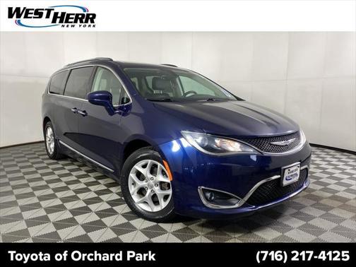 2018 Chrysler Pacifica Touring-L