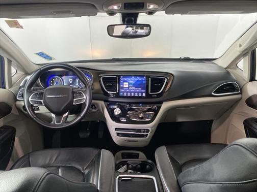 2018 Chrysler Pacifica Touring-L