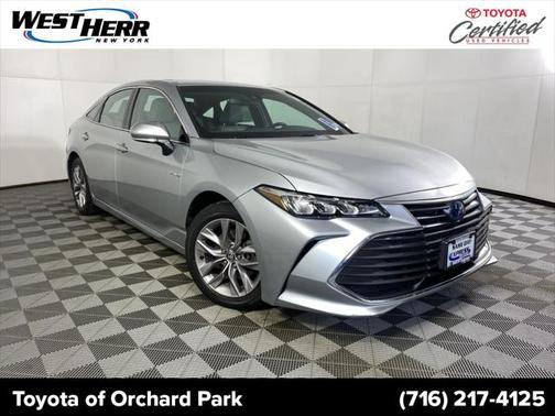 2021 Toyota Avalon Hybrid XLE Plus