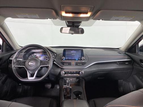 2022 Nissan Altima SR Intelligent AWD