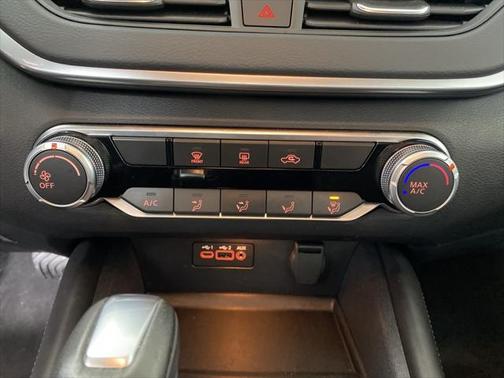 2022 Nissan Altima SR Intelligent AWD