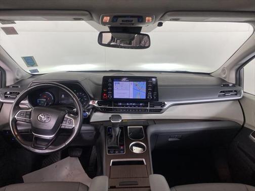 2024 Toyota Sienna XLE 7 Passenger