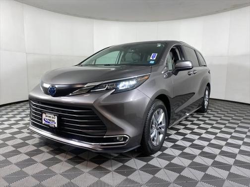 2024 Toyota Sienna XLE 7 Passenger