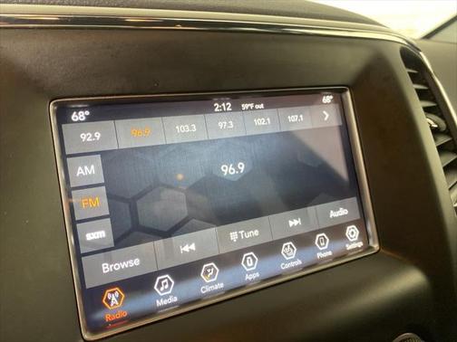 2019 Jeep Grand Cherokee Upland