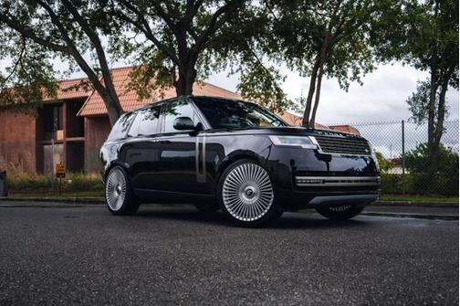 2025 Land Rover Range Rover P530 SE