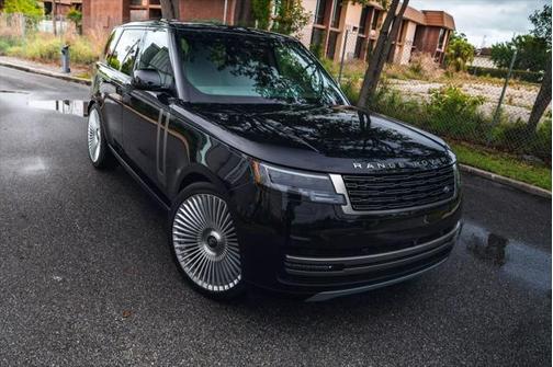 2025 Land Rover Range Rover P530 SE