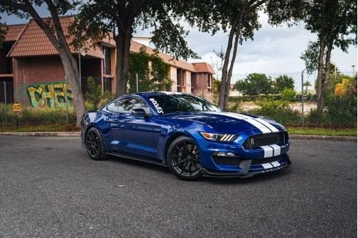 2016 Ford Shelby GT350 Base