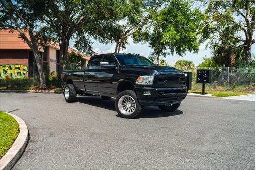 2017 RAM 3500 Tradesman Crew Cab 4x4 8' Box