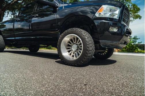 2017 RAM 3500 Tradesman Crew Cab 4x4 8' Box