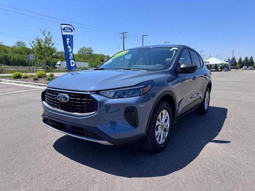 VAPOR BLUE METALLIC 2025 Ford Escape Active