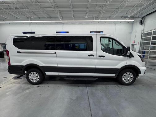 2023 Ford Transit-350 XLT